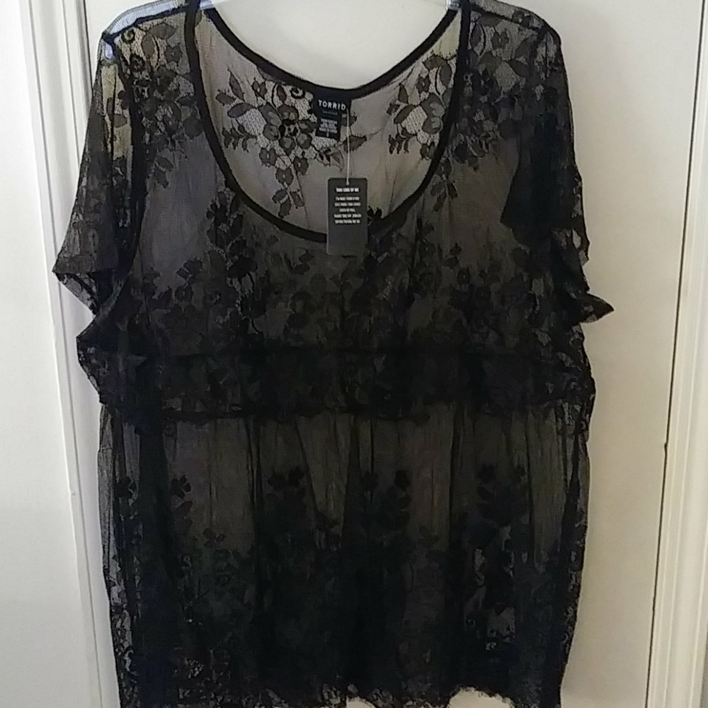 Torrid Black Lace w/Flowers Top